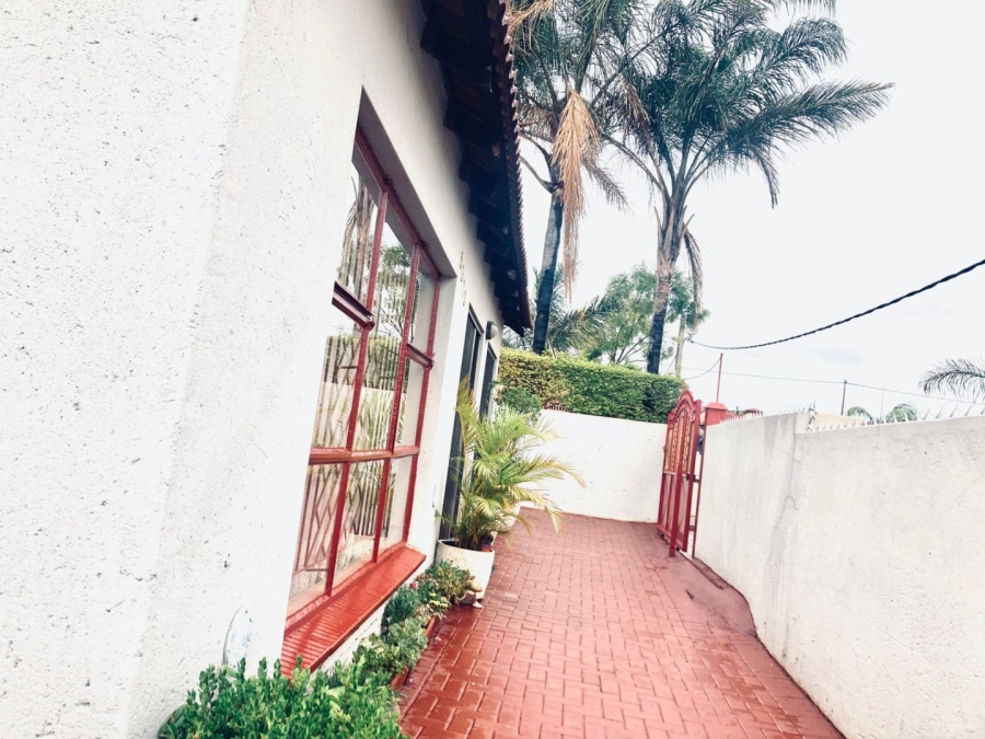 3 Bedroom Property for Sale in Mabopane Unit M North West